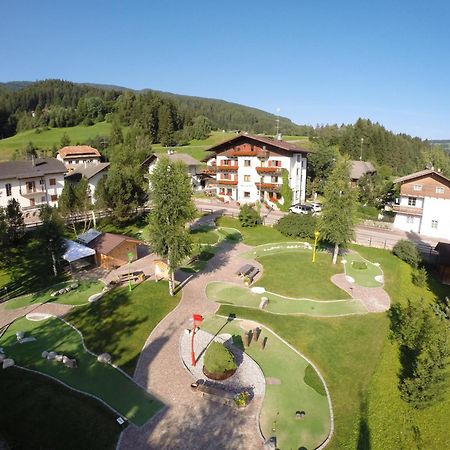 Hotel Dolomiten Monguelfo-Tesido / Welsberg-Taisten Esterno foto