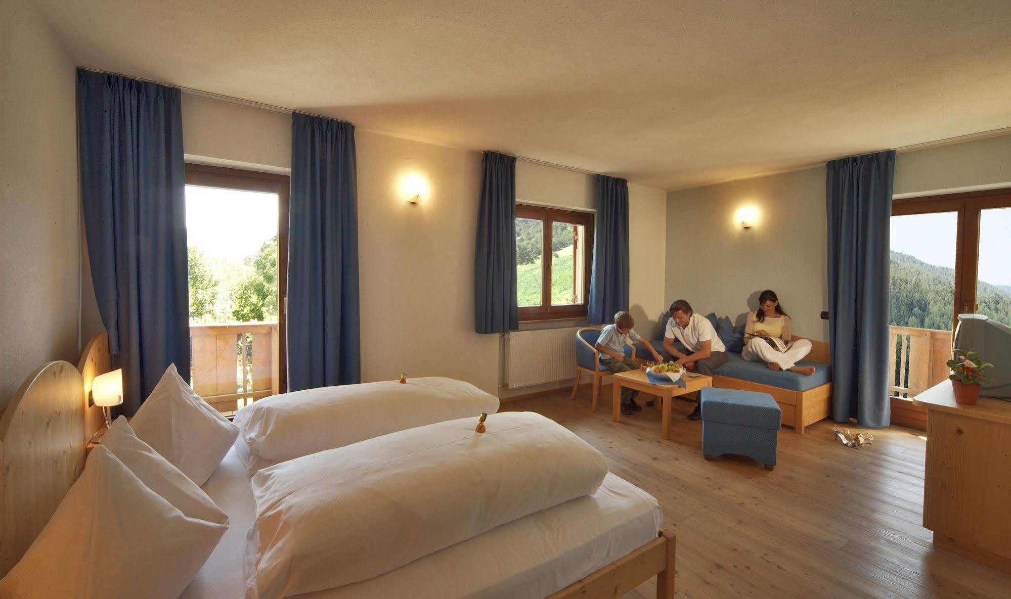Hotel Dolomiten Monguelfo-Tesido / Welsberg-Taisten Esterno foto